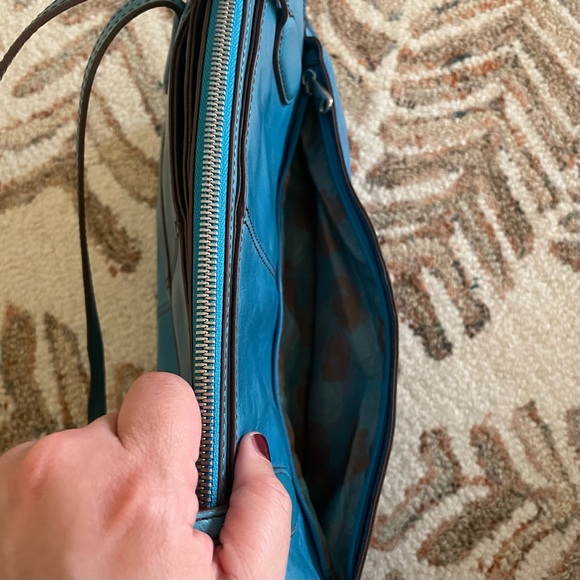 HOBO genuine blue leather shoulder purse - Picture 8 of 12